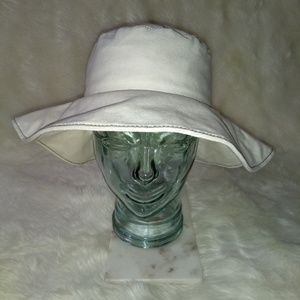 scala canvas hat